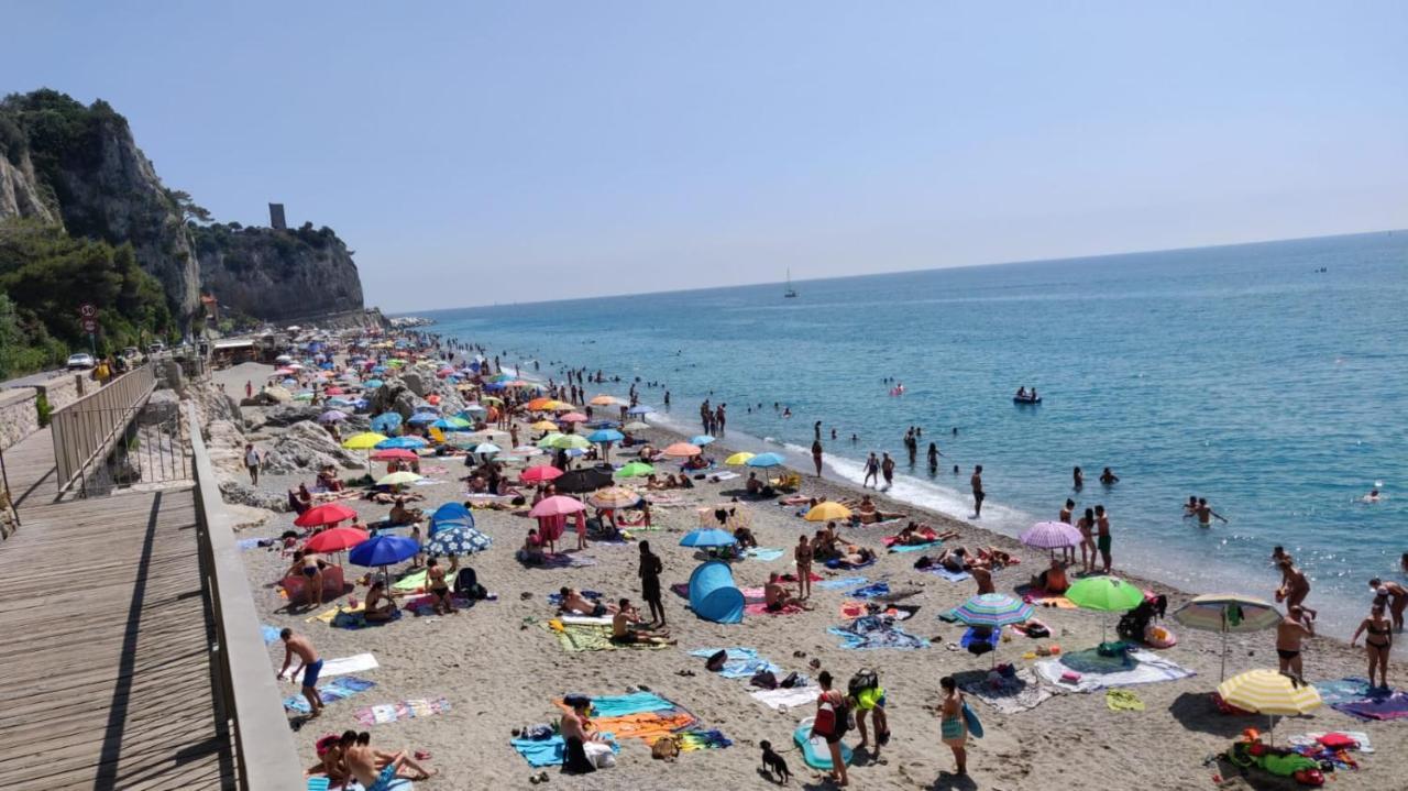 B&B Finalex Finale Ligure Exterior photo